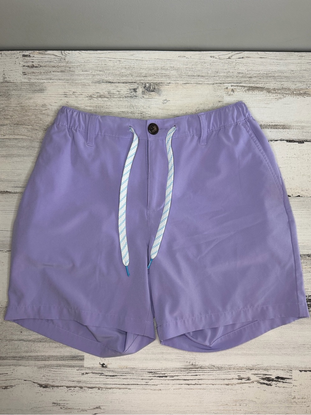 Chubbies Men’s Medium 6” Lavender Purple Shorts